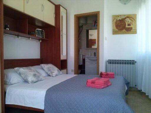 Studio Apartment Mala Plaza Kastela Exterior photo