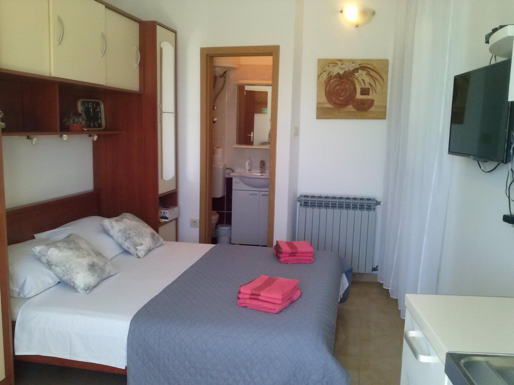 Studio Apartment Mala Plaza Kastela Exterior photo