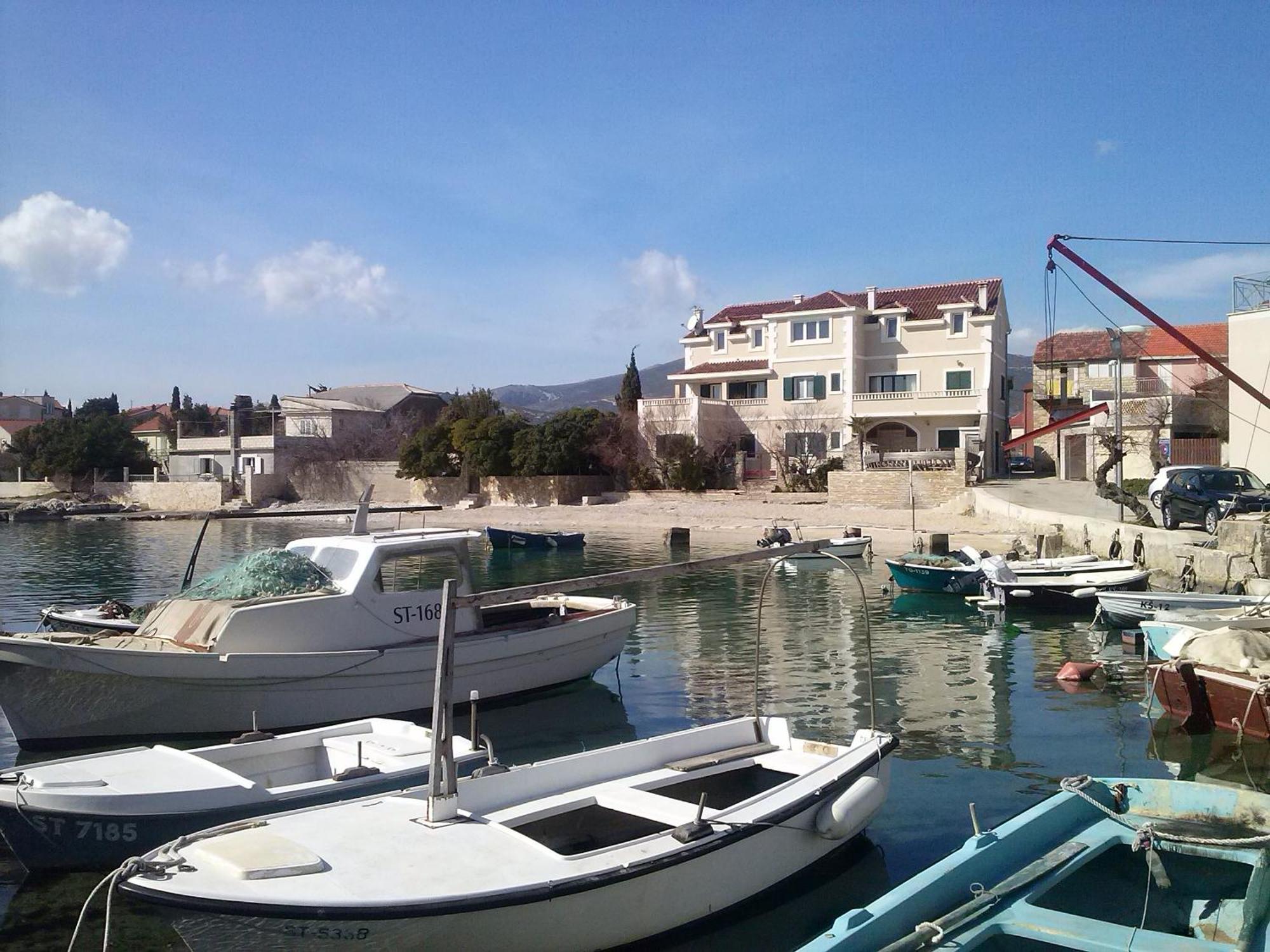 Studio Apartment Mala Plaza Kastela Exterior photo