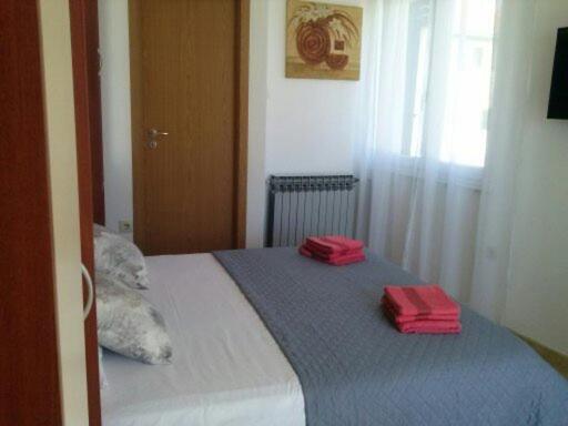 Studio Apartment Mala Plaza Kastela Exterior photo