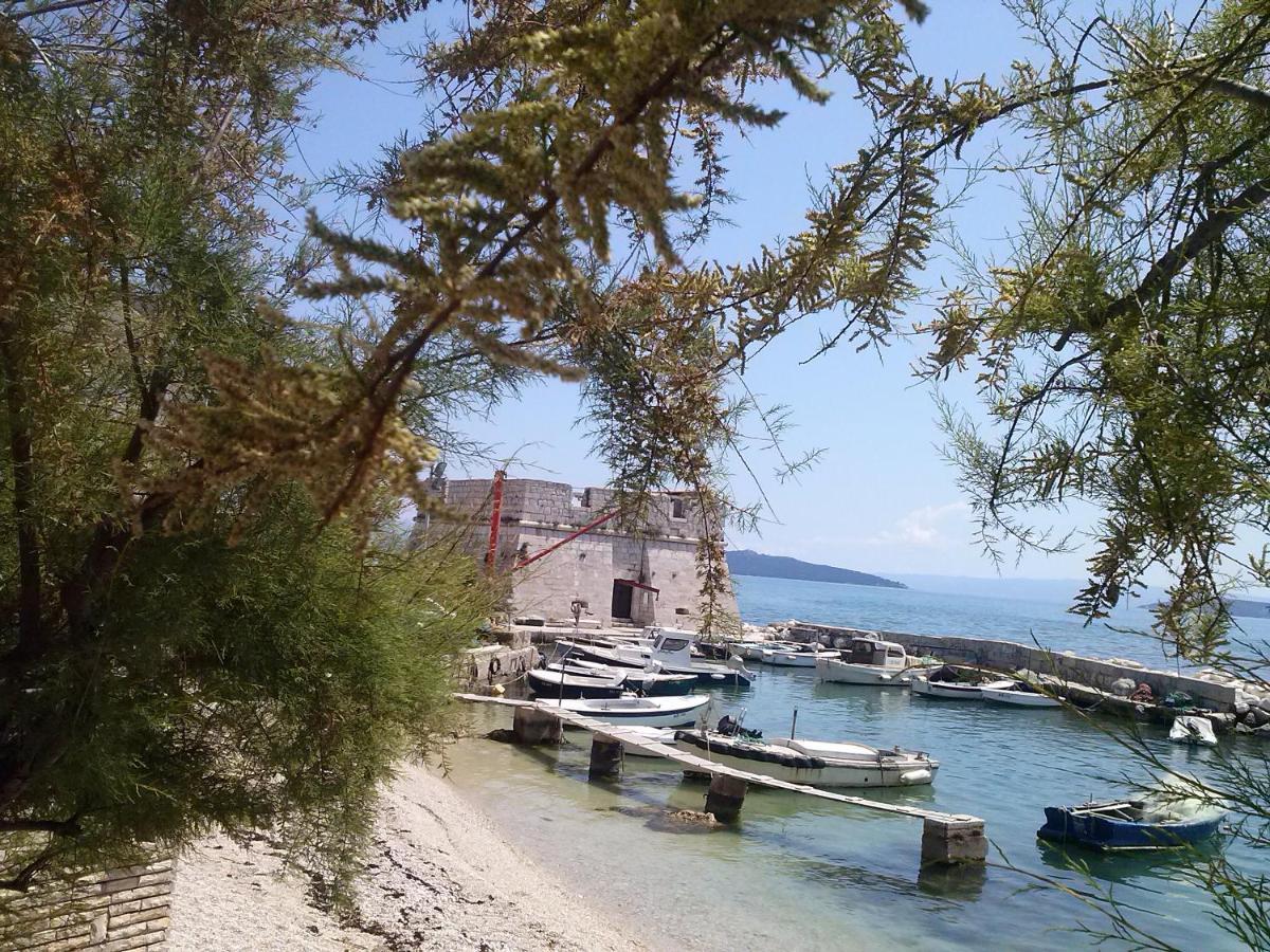 Studio Apartment Mala Plaza Kastela Exterior photo