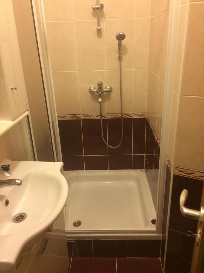 Studio Apartment Mala Plaza Kastela Exterior photo